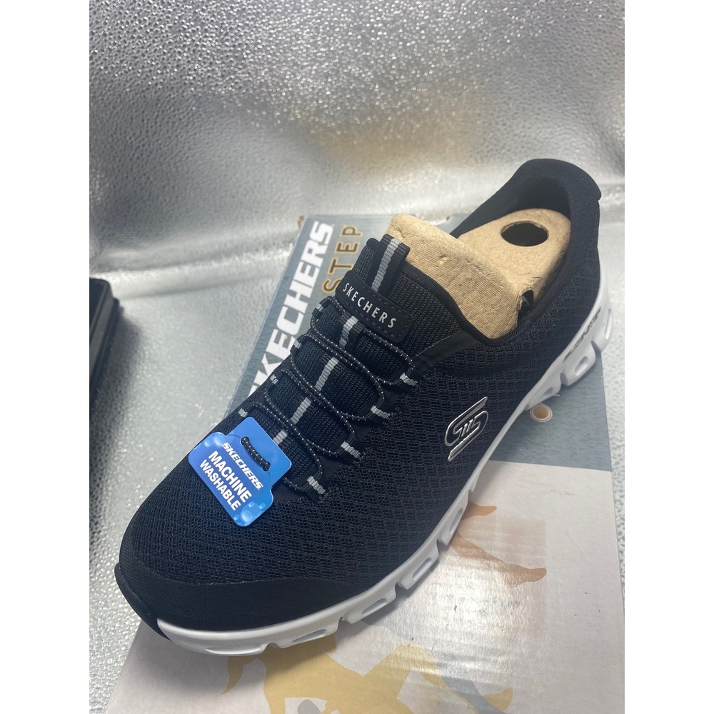 Skechers Glide-Step Resilience Womens 7 Black White Sneakers 104549/BKW